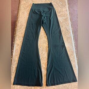 Sunzel flare leggings